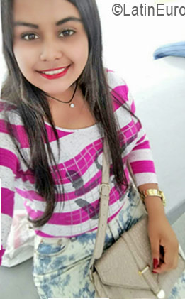 Date this beautiful Honduras girl Jenny from Tegucigalpa HN2266