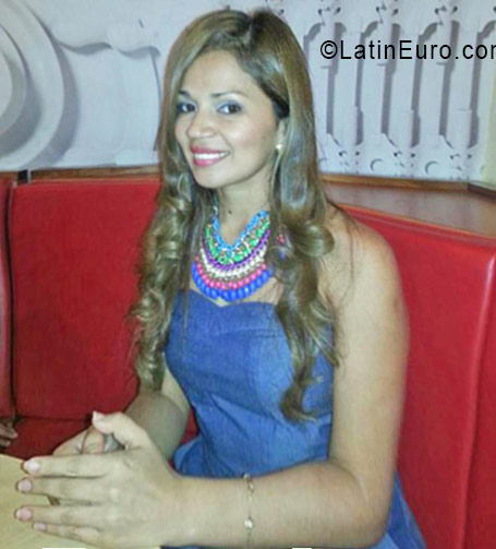 Date this sultry Honduras girl Suy from San Pedro Sula HN2271