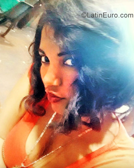 Date this sultry Dominican Republic girl Anglica from Mao DO26808