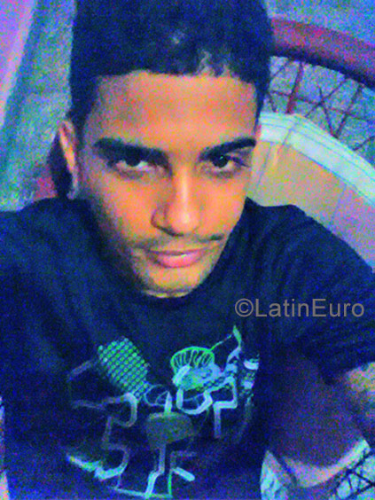 Date this pretty Dominican Republic man Brian from San Pedro de Macoris DO26843