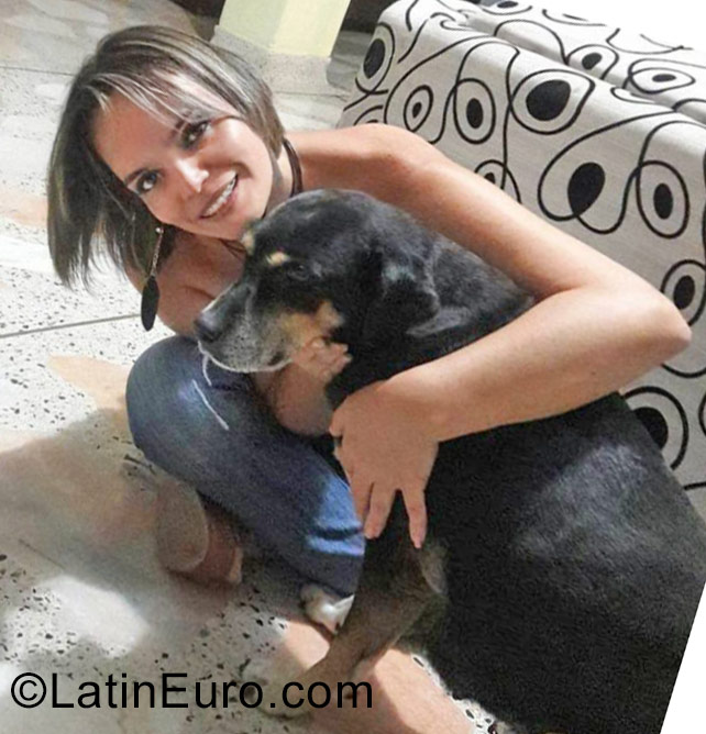 Date this funny Colombia girl Claudia Milena from Cali CO19760