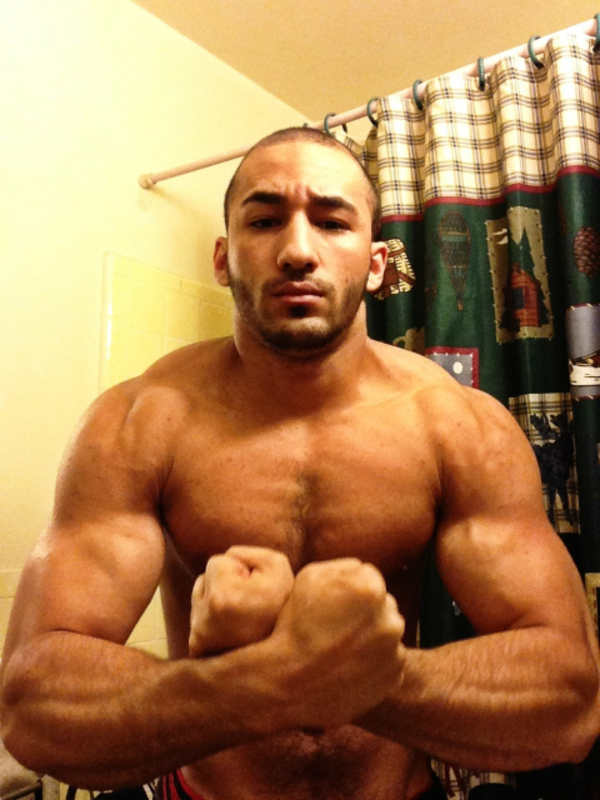 Date this young United Kingdom man Mkc from London GB896