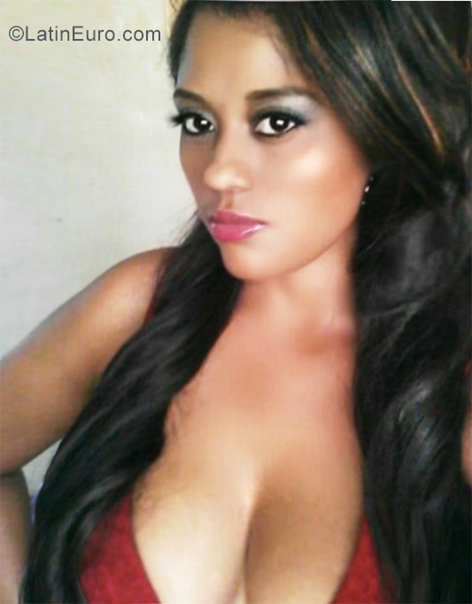 Date this exotic Dominican Republic girl Alexa from Santiago DO26979