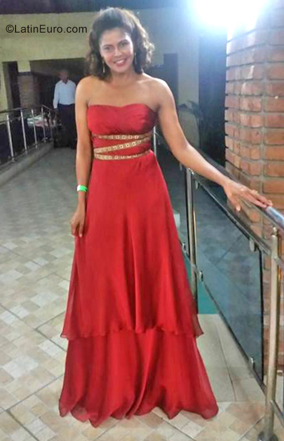 Date this sensual Dominican Republic girl ElizaBeli from Santo Domingo DO27021