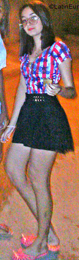 Date this funny Brazil girl Iasman from Rio De Janeiro BR9854