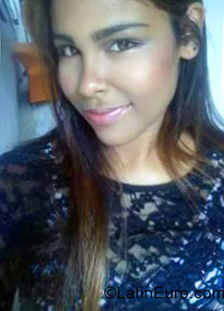 Date this charming Brazil girl Juliana from Salvador BR9892