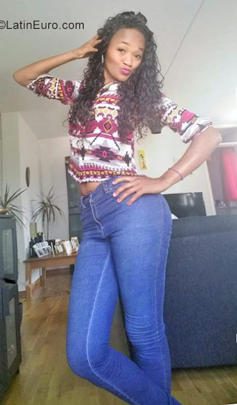 Date this passionate Brazil girl Pedrena from Itubera BR9922