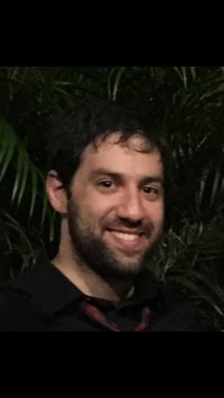 Date this georgeous United States man Dn439 from  US17961