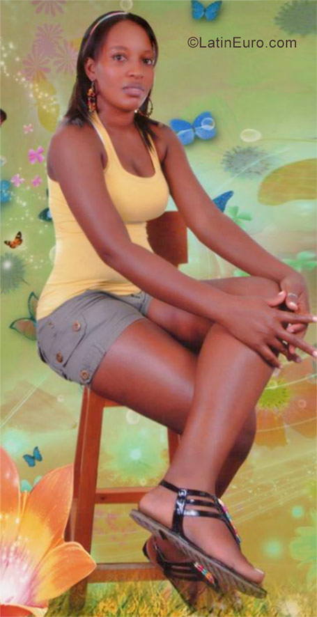 Date this good-looking Colombia girl Liliana from Cali CO20730