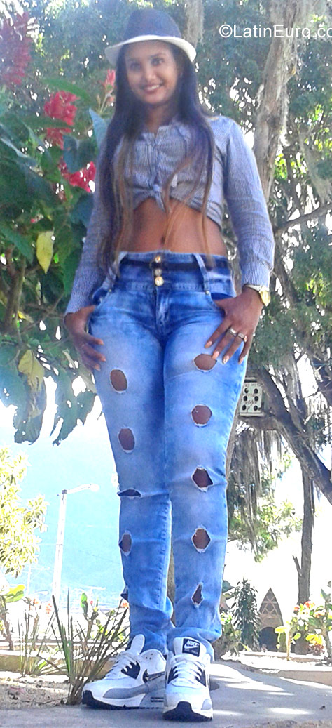 Date this lovely Panama girl Lorena from Panama City PA1059