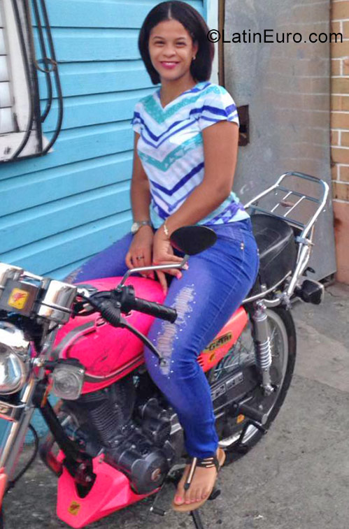 Date this stunning Dominican Republic girl Jennifer from Puerto Plata DO27972