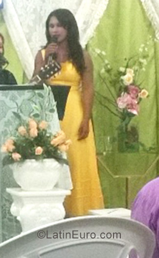 Date this sultry Brazil girl Marta from Morro da garca BR9972