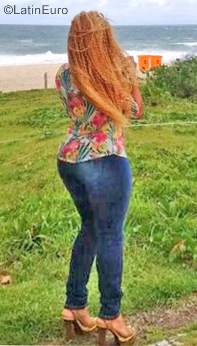 Date this young Brazil girl Faby from Rio De Janeiro BR9994