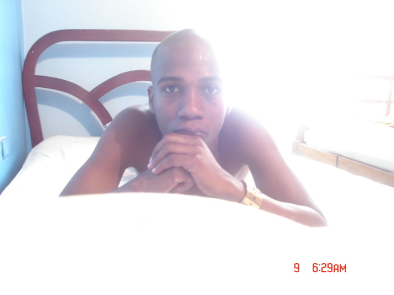 Date this athletic Colombia man Edgar hernan from colombia US18079