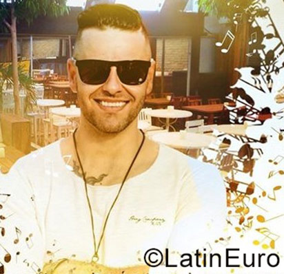 Date this beautiful Brazil man Jony from Sao Paulo BR10009