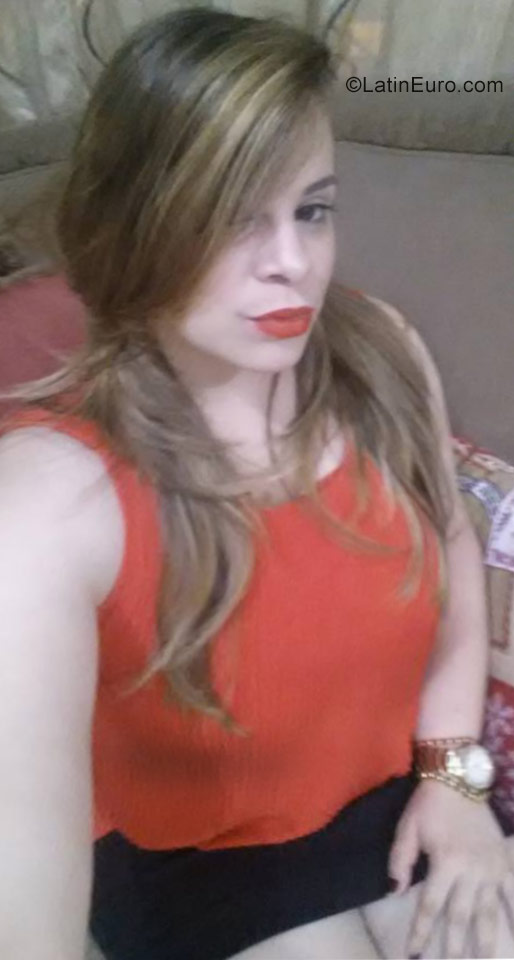 Date this cute Dominican Republic girl Arielia from Santo Domingo DO28433