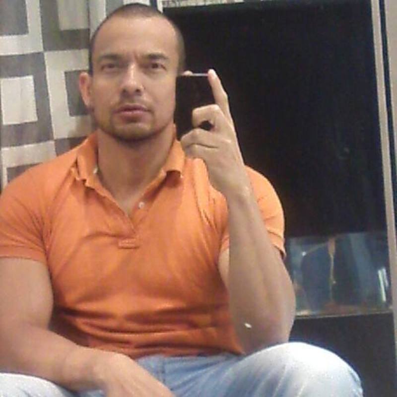 Date this gorgeous Colombia man Leonardo fabio from Bogota CO21468