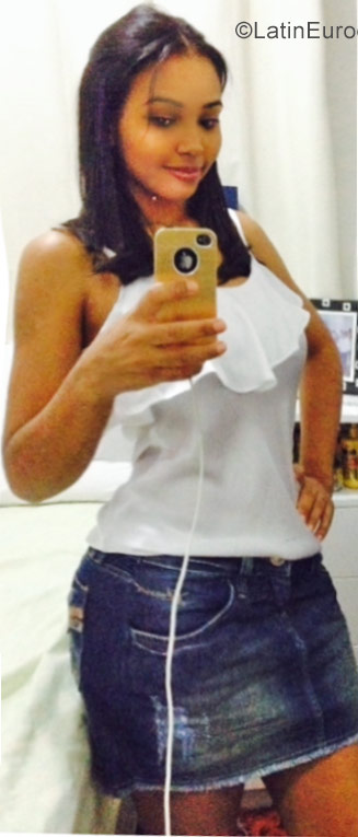 Date this tall Brazil girl Claudiane from Recife BR10059