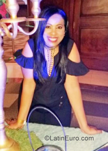 Date this lovely Dominican Republic girl Marienh from Puerto Plata DO29027