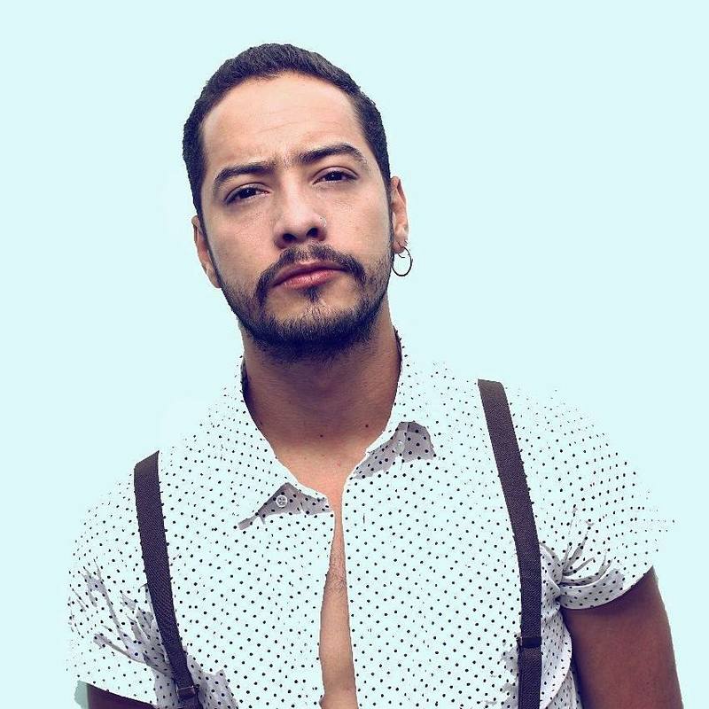 Date this voluptuous Colombia man Julian Betancou from Bogota CO21800