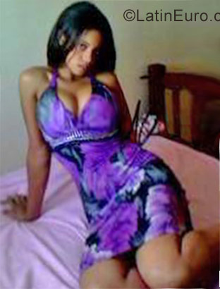 Date this young Dominican Republic girl Jennifer from Santo Domingo DO29337