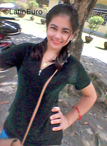 Date this cute Philippines girl Karen from Davao City PH966