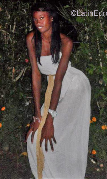 Date this delightful Dominican Republic girl Ermata from Santo Domingo DO29422