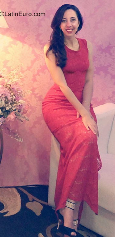 Date this athletic Brazil girl Gabrielle from Santa Helena de Goias BR10118