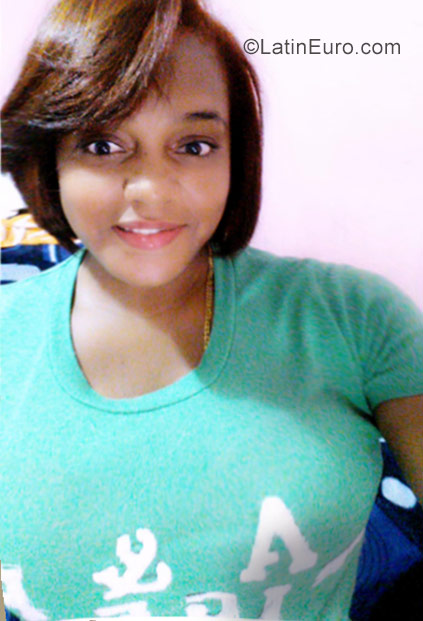 Date this stunning Dominican Republic girl Priscila from Santiago De Los Caballero DO29606