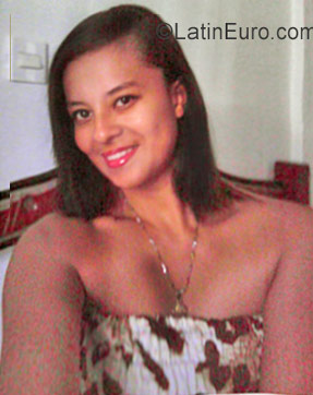 Date this passionate Colombia girl Yuri from Cali CO21997