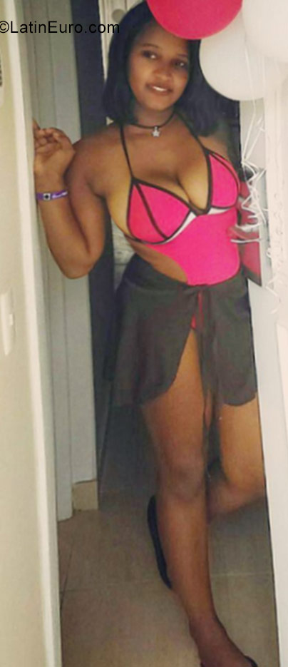 Date this pretty Dominican Republic girl Elondria from El Seibo DO29639