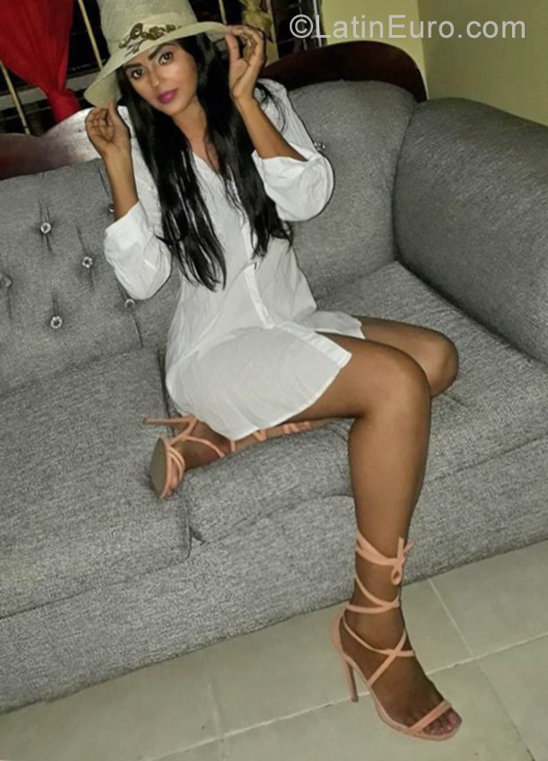 Date this hard body Dominican Republic girl Maria from Puerto Plata DO29658