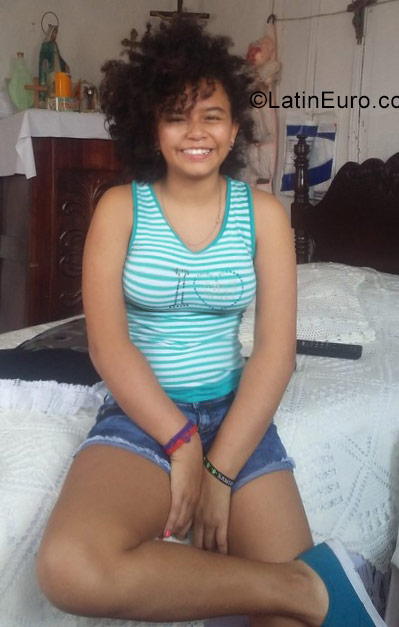 Date this hot Colombia girl Maria camila or from Manizales CO22045