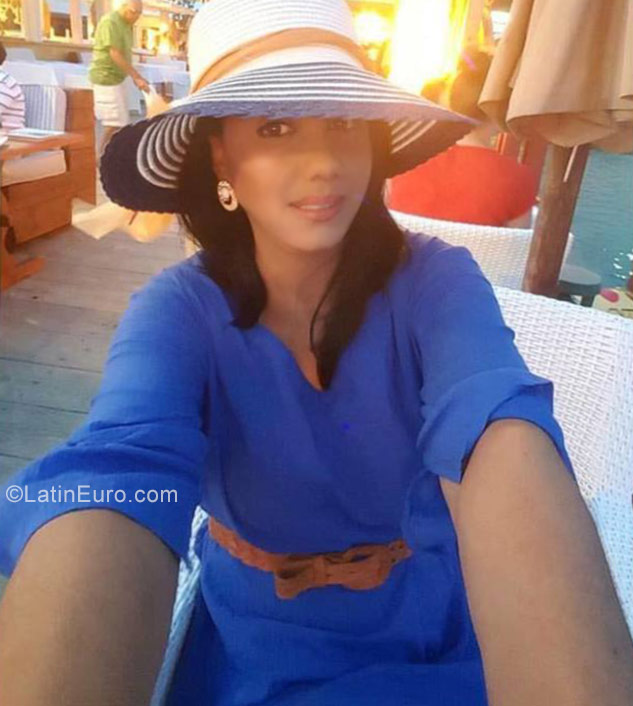 Date this pretty Dominican Republic girl Brailen from Santo Domingo DO32380