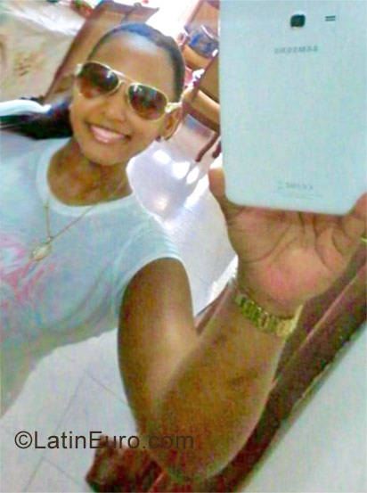 Date this georgeous Dominican Republic girl Jaidy from Santiago DO29754