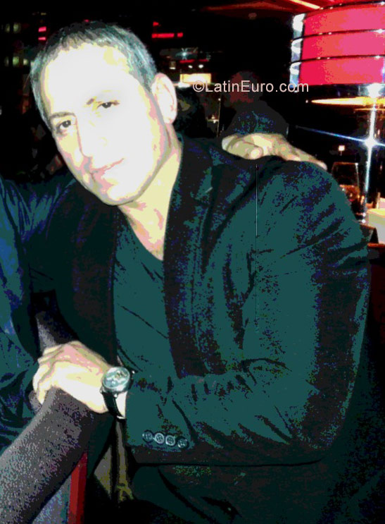 Date this exotic Germany man Romance07 from Frankfurt DE429