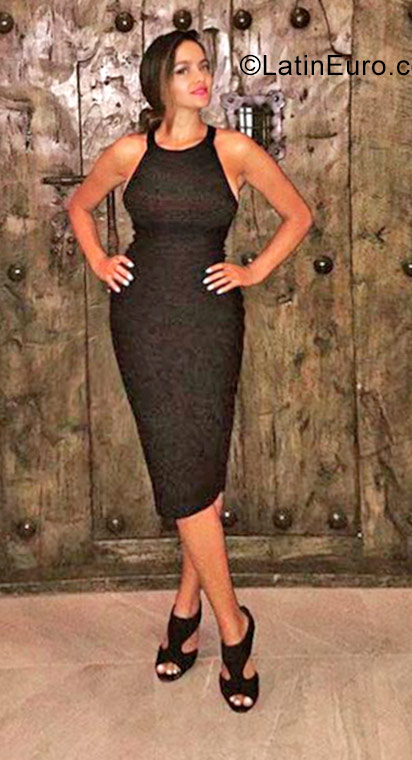 Date this foxy Colombia girl Aleja from Medellin CO22182