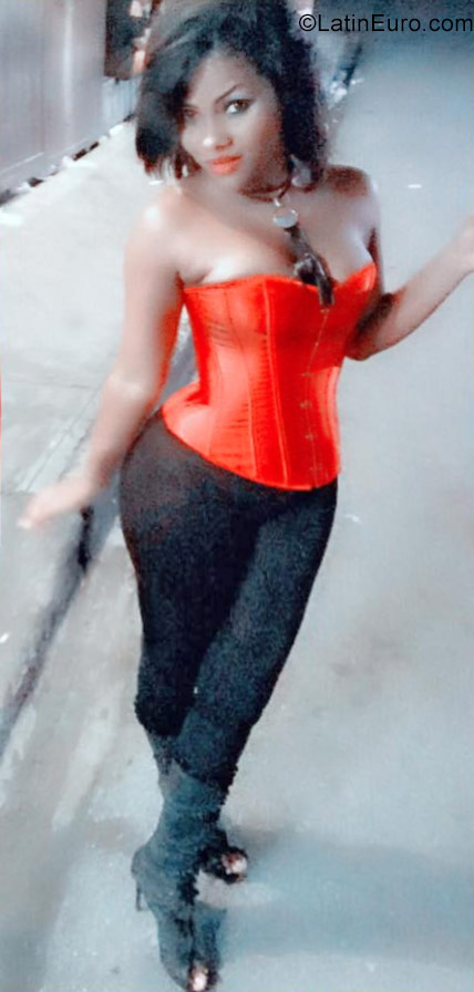 Date this stunning Dominican Republic girl Katy from Santo Domingo DO30029