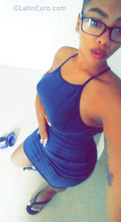 Date this tall Dominican Republic girl Yamilix from Santiago DO30071