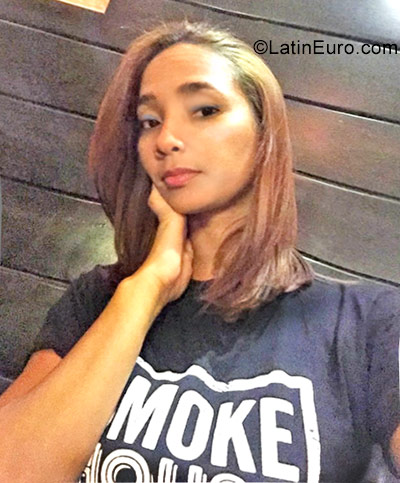 Date this young Dominican Republic girl Estefani from Santo Domingo DO32208