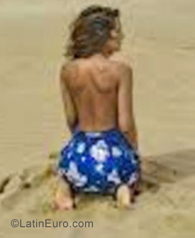 Date this sultry Dominican Republic girl Keren from Santo Domingo DO30164