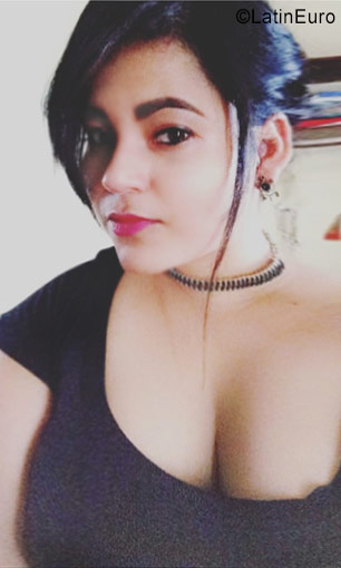 Date this lovely Honduras girl Dilia Salazar from Tela HN2350