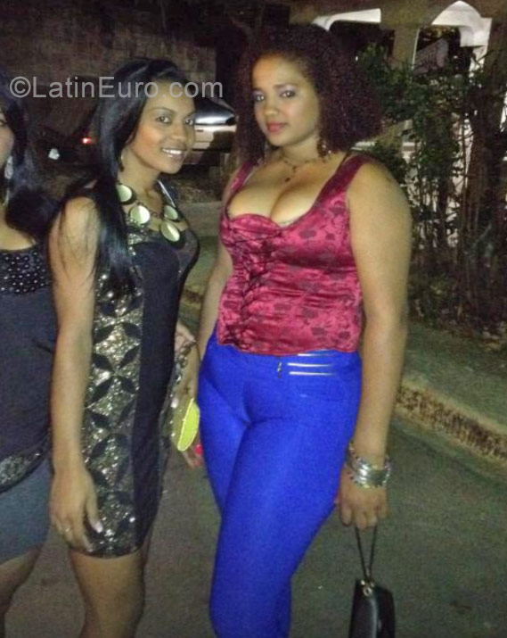 Date this georgeous Dominican Republic girl Elva from Santo Domingo DO30281