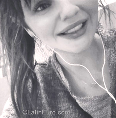 Date this fun France girl Laura from Plouezec FR260