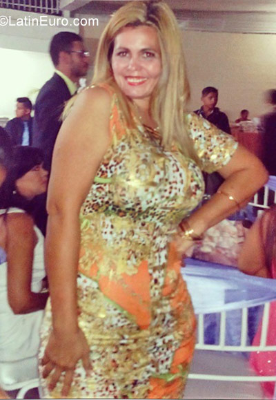 Date this sensual Venezuela girl Naku from Maracay VE952