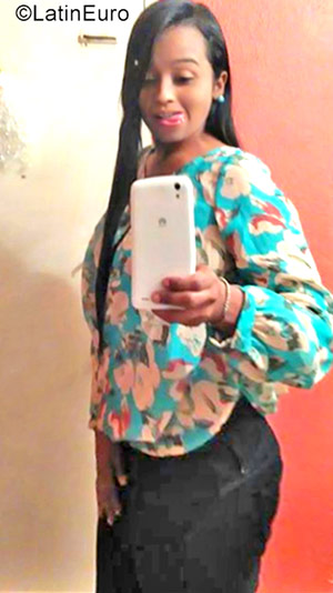 Date this passionate Venezuela girl Nairoby from Bogota VE953