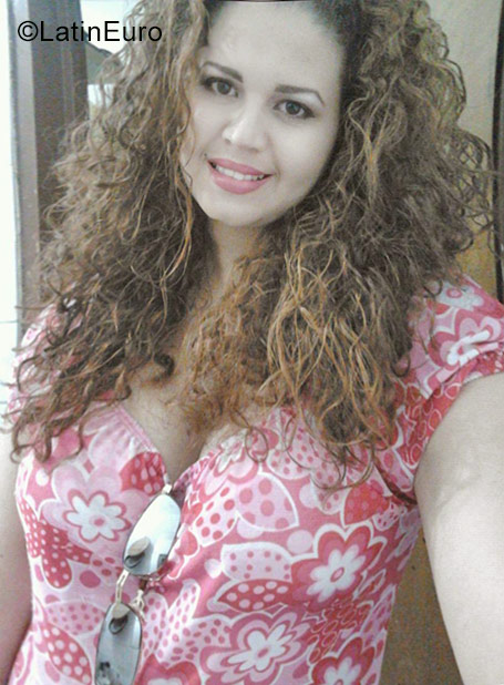 Date this hard body Venezuela girl Channel from Tucupita VE966