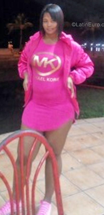 Date this sensual Cuba girl Isis from Cienfuegos CU117