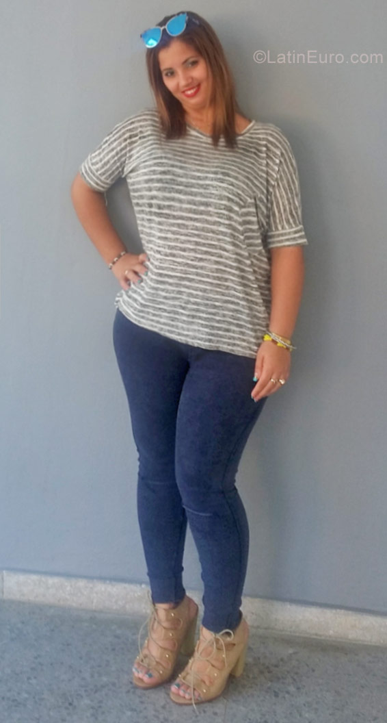 Date this lovely Cuba girl Heidi from Havana CU588