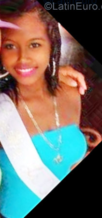 Date this sensual Colombia girl Jessica from Cartagena CO22483